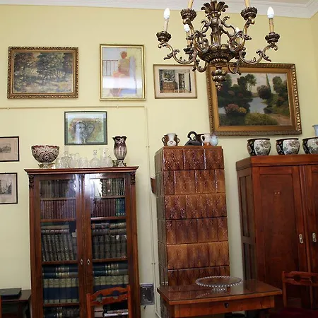 Hostel Central Apartment In Budapest *