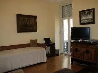 Central Apartment In Budapest Hostel *