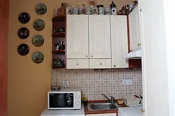 Central Apartment In Budapest Hostel *